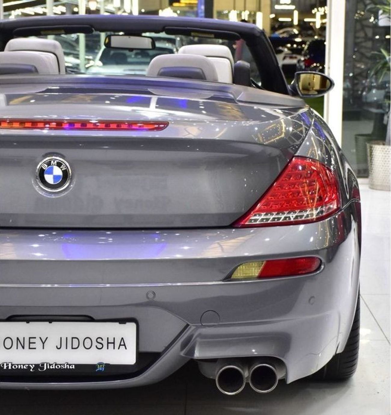 BMW M6 STANDARD EXCELLENT DEAL for our BMW M6 Convertible ( 2008 Model ) in Gray Color American Specs