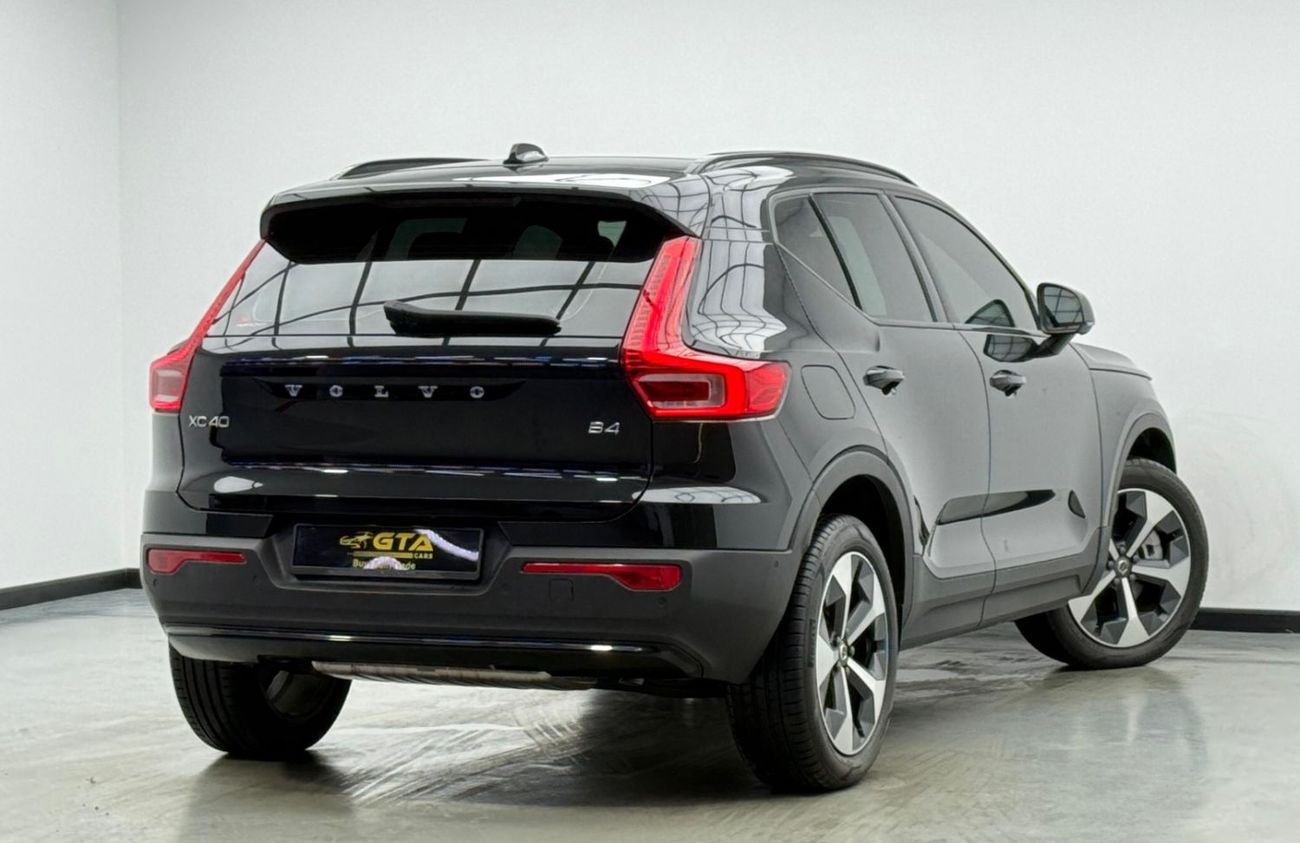 Volvo XC40 B4 2024 Volvo XC40 B4, 2027 Volvo Warranty, 2029 Volvo Service Pack, Very Low Km, Fully Loaded, GCC