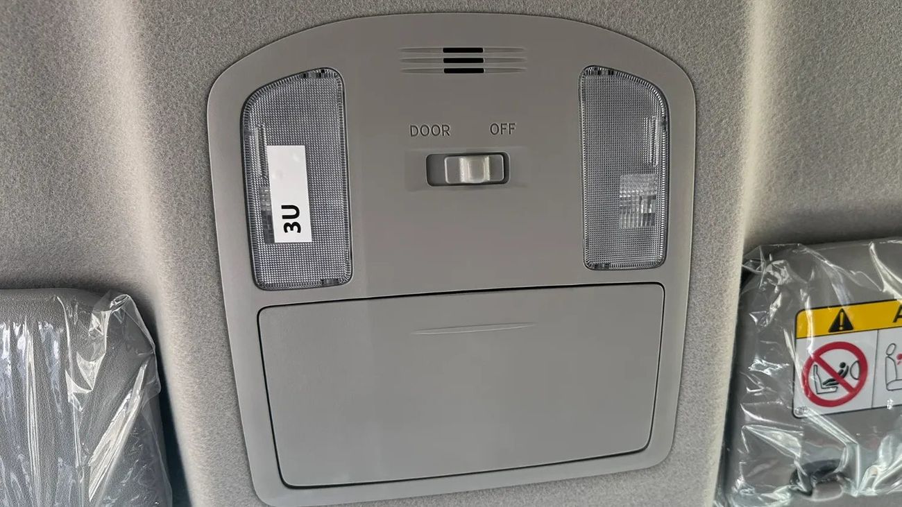 Toyota Hilux Petrol DC 4WD 2.7L LS6 HIGH AT