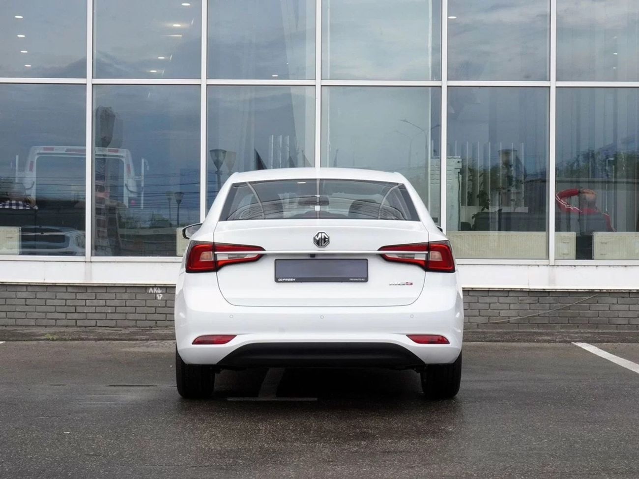 أم جي 5 NEW DELUXE CAR