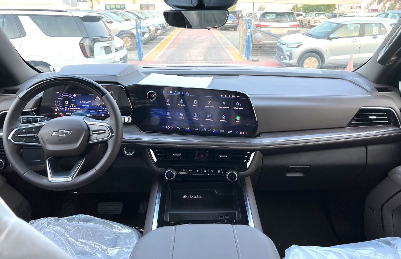 Chevrolet Tahoe Z71 2025 2.7 | V4 (Export Only)