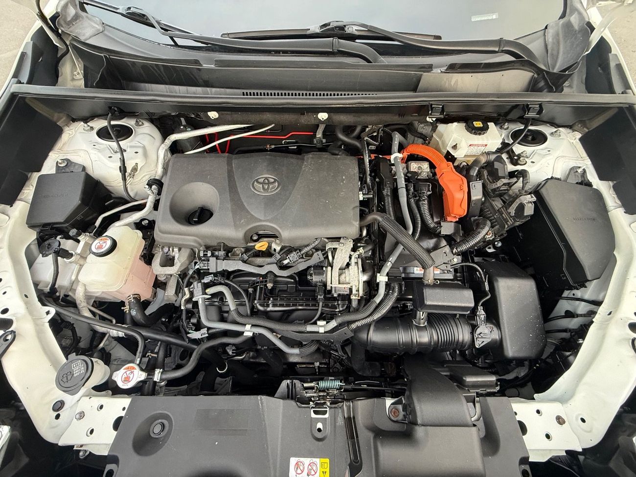 تويوتا راف ٤ XLE 2.5L