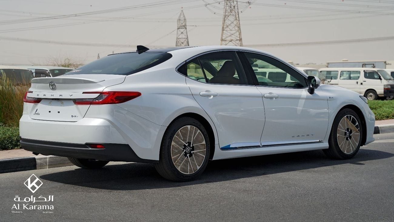 تويوتا كامري Lumiere 2.5L Hybrid - GCC Specs - Radar - Head Up Display - 360 Camera -  Touch Control Rear Seats