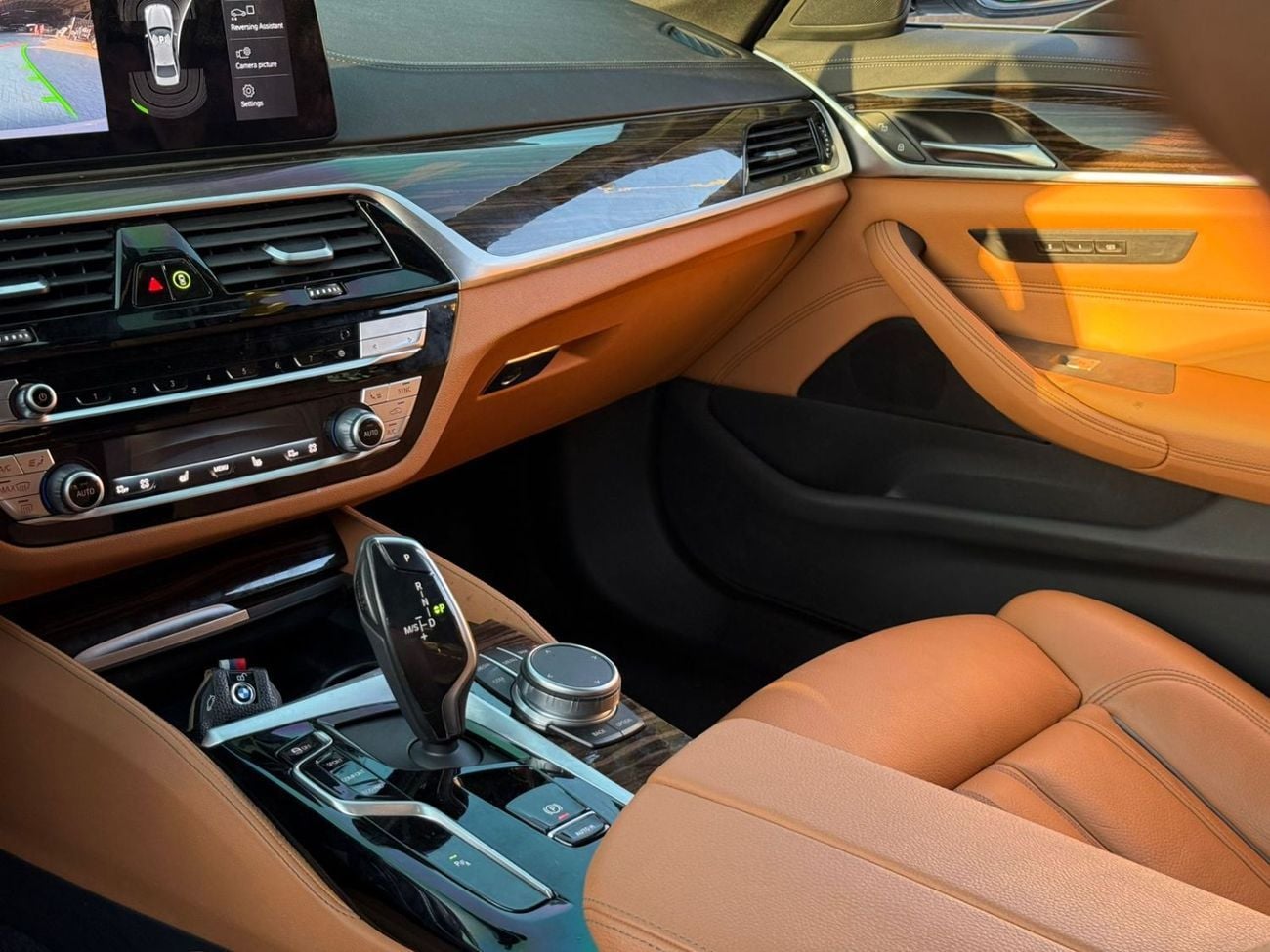 BMW 520i M Sport Comfort 2.0L