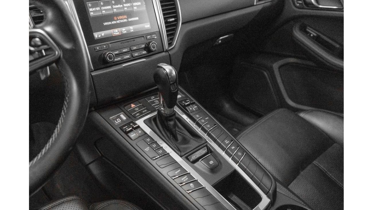 بورش ماكان Std