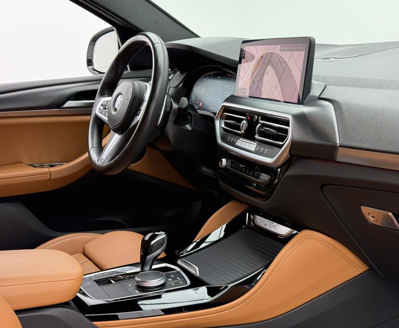 BMW X4 2022 BMW X4 xDrive30i M-Sport Pro, 2027 BMW Warranty + Service Pack, Very Low Km, Fully Loaded, GCC