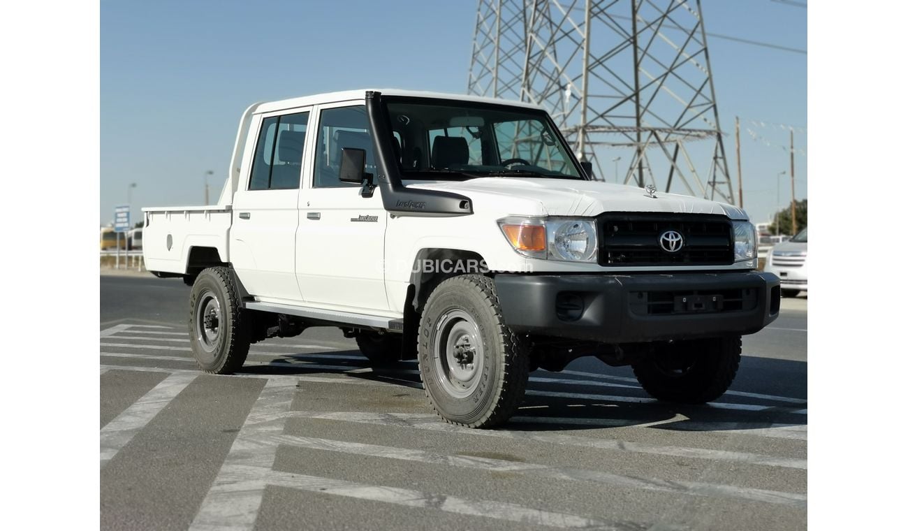 تويوتا لاند كروزر بيك آب 4.0L DIESEL, 16" TYRE, SNORKEL, XENON HEADLIGHTS (CODE # LCDC01)