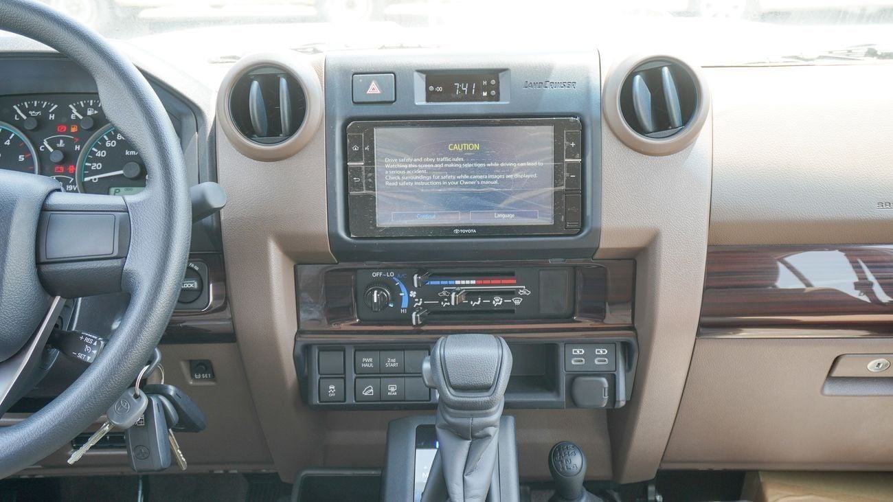 Toyota Land Cruiser 70 LC76 LX LX 2.8L Diesel A/T