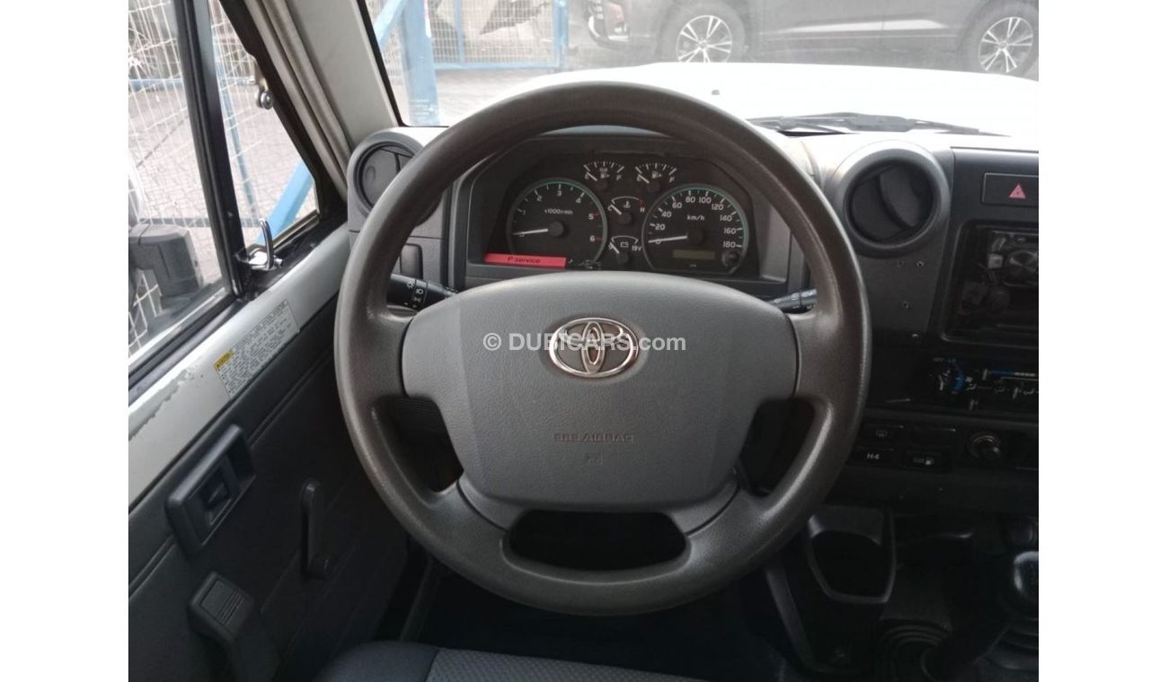 Toyota Land Cruiser 70 TOYOTA LAND CRUISER HARD TOP LEFT HAND DRIVE(PM83007)