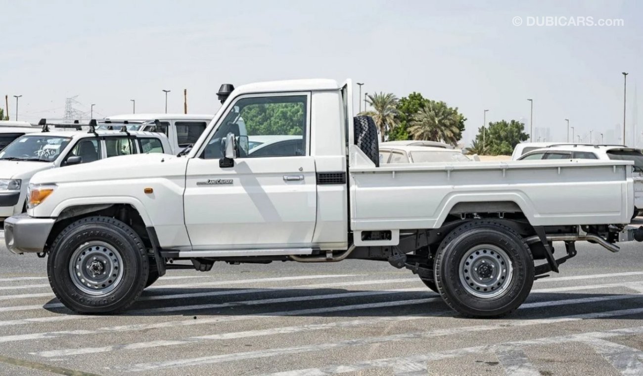 تويوتا لاند كروزر بيك آب Land cruiser single cabin 4.5L diesel