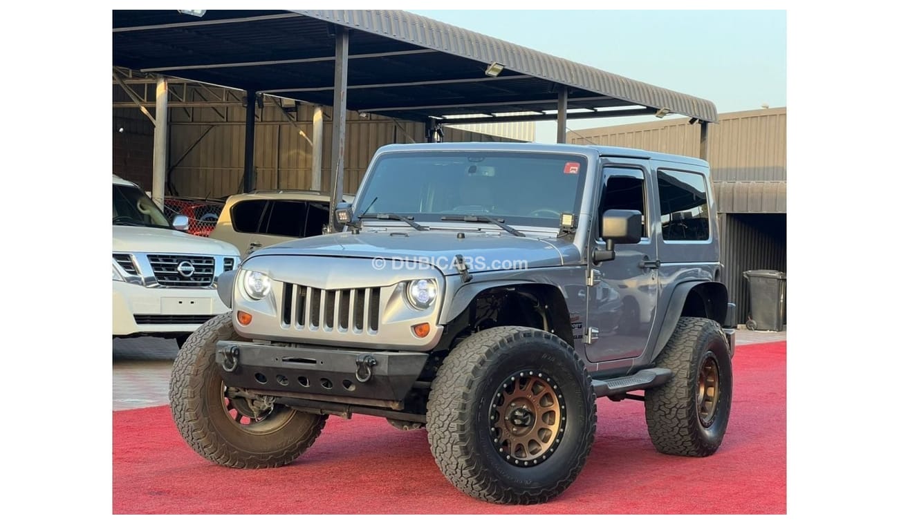 جيب رانجلر جيب رانجلر سبورت موديل : 2013 الممشي : 135,000 كم السعر : 49.000 درهم  قير عادي V6/3.6L  مواصفات خلي