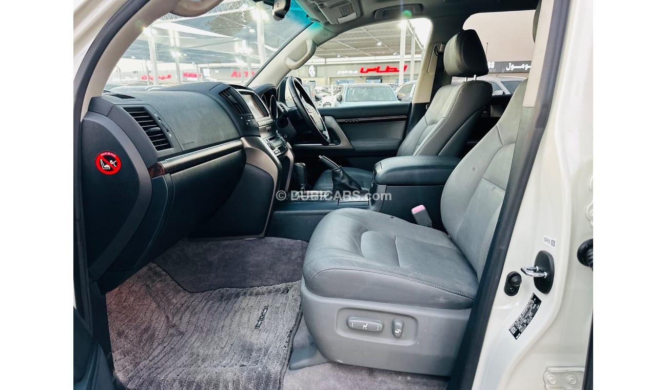 Toyota Land Cruiser Land cruiser ZX , top of the range