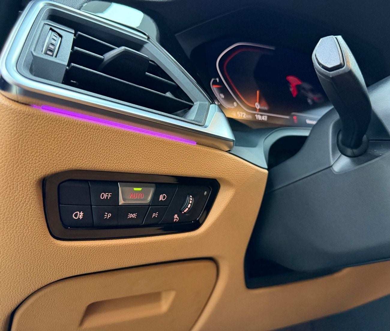 BMW 330i LUXURY LINE