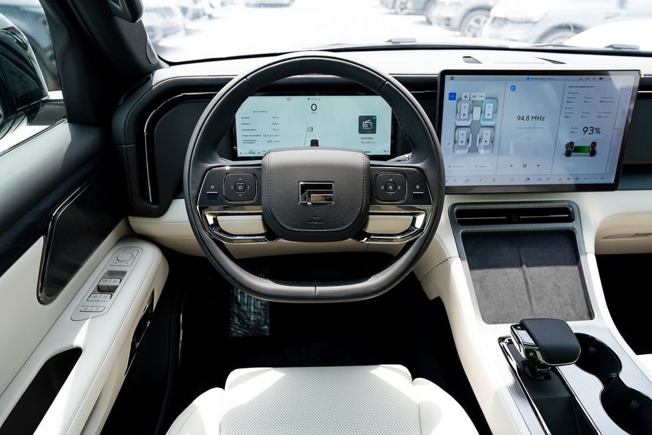 روكس 01 VIP Long Range 6 seaters 2025