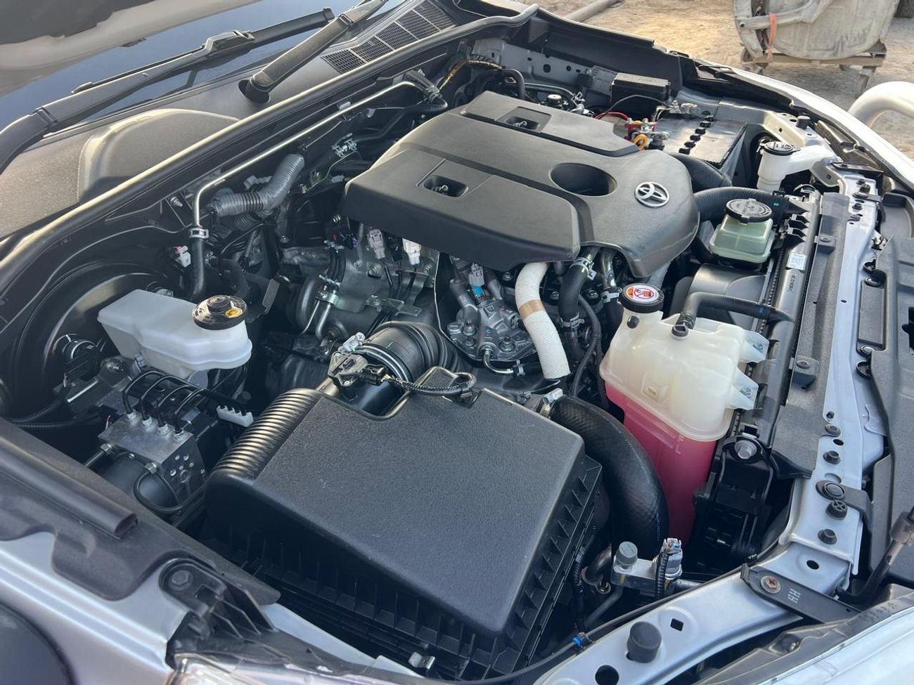 تويوتا هيلوكس TOYOTA HILUX PICKUP DIESEL 2.8 LITER YEAR 2020 SILVER COLOR