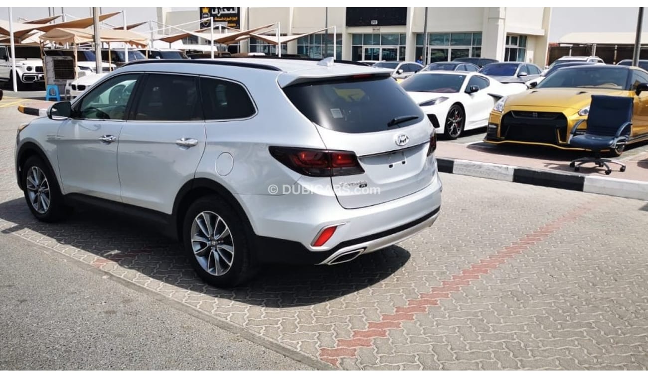 هيونداي جراند سانتا في Limited Edition