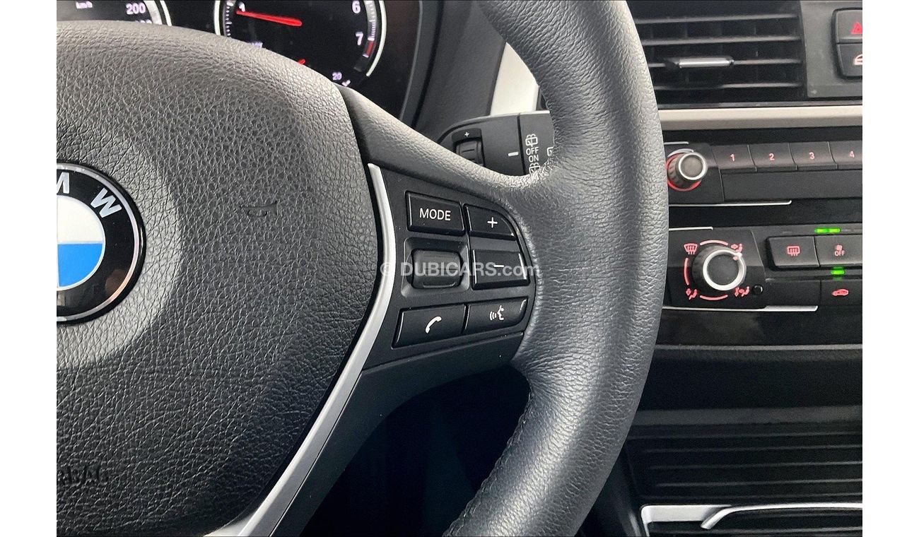 بي أم دبليو 120i Exclusive