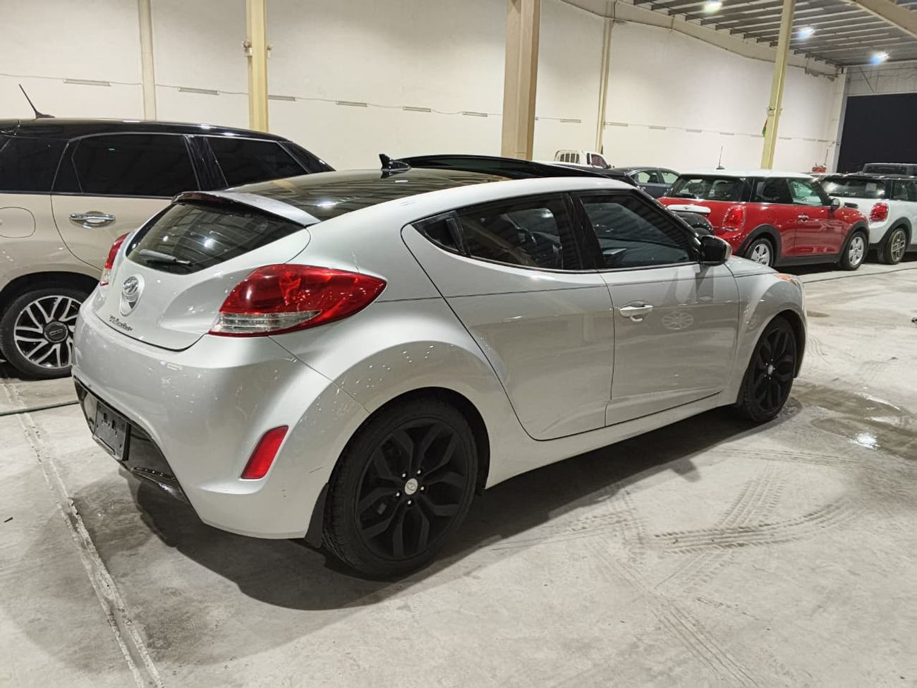 Hyundai Veloster very clean car orignal paint