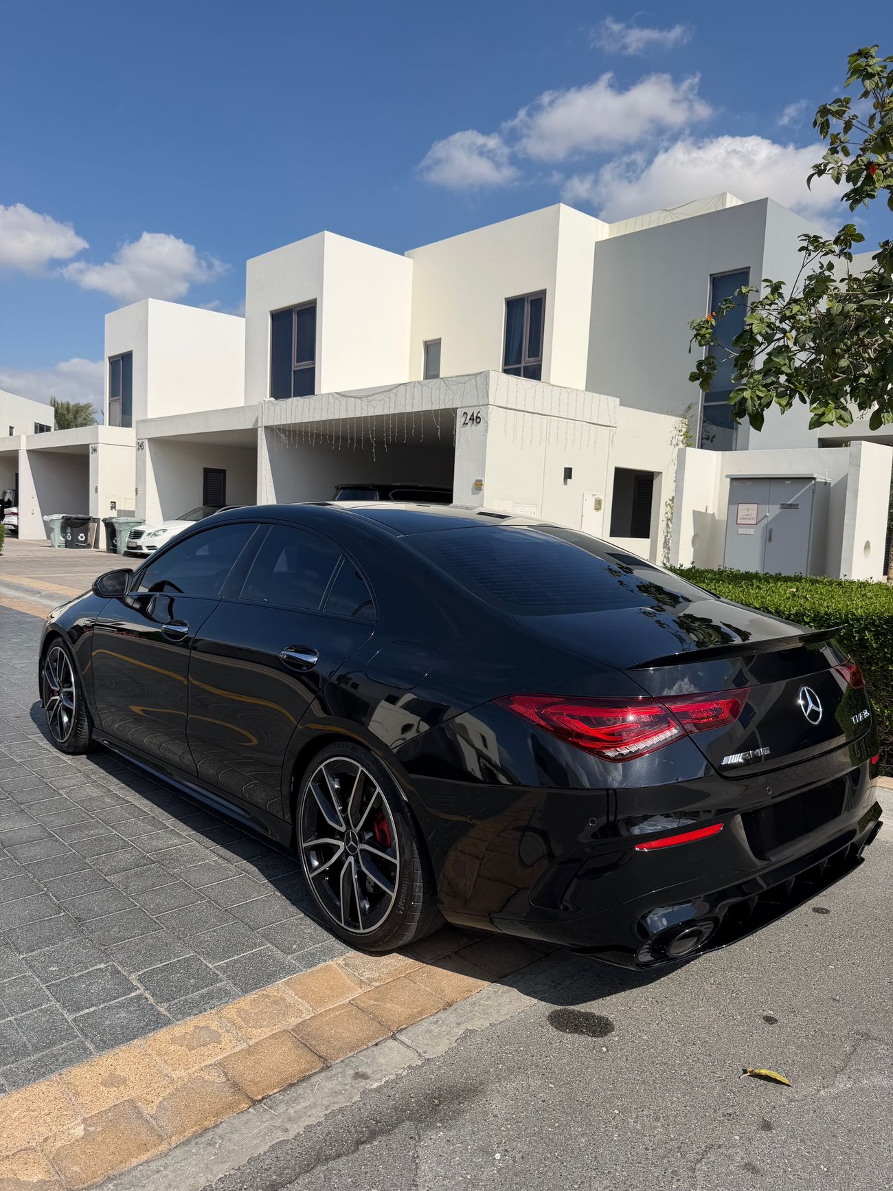 مرسيدس بنز CLA 35 AMG 2.0L Turbo AMG(4MATIC), 5 door sedan
