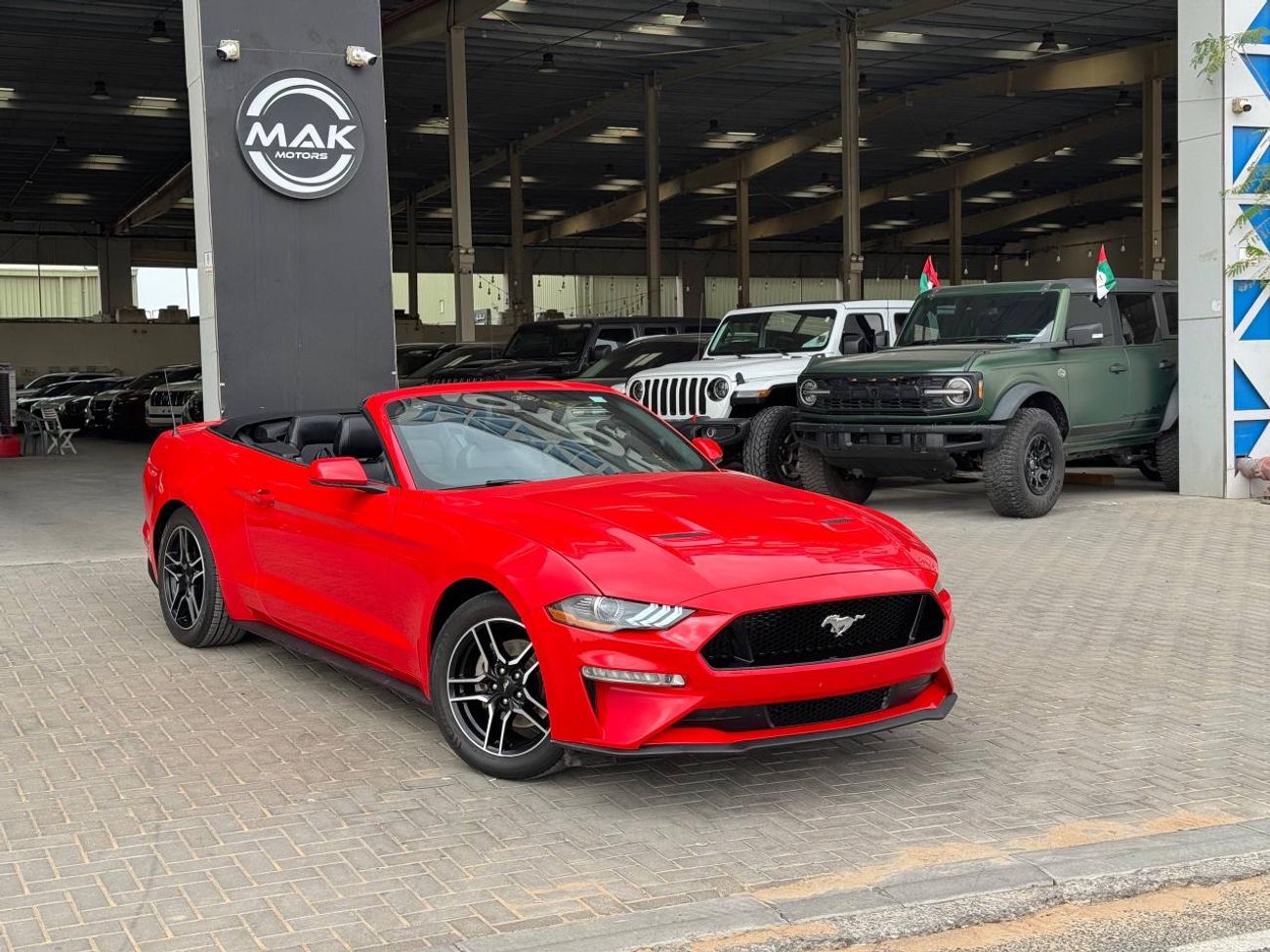 Ford Mustang EcoBoost / 2.3L V4 / BIG SCREEN / RADAR / BLIND SPOTS / REMOTE START / IN PERFECT CONDITION