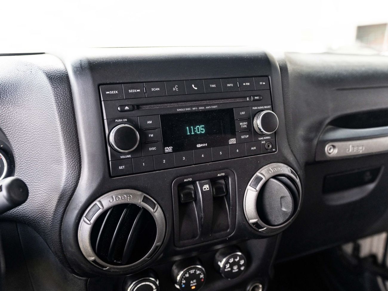 Jeep Wrangler SPORT