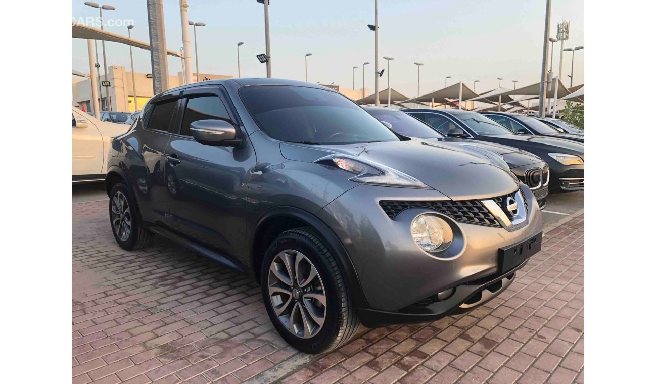 Nissan Juke SUPER CLEAN CAR ORIGINAL PAINT 100% FULLY LOADED WITH SUNROOF AND NAVIGATION