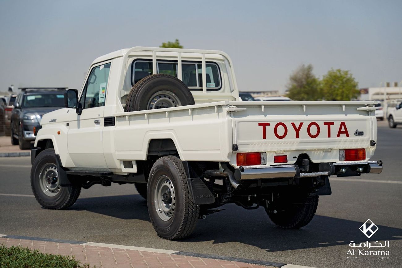 Toyota Land Cruiser Pick Up 2.8L Diesel | MANUAL TRANSMISSION | Single Cabin | 40th Anniversary Edition