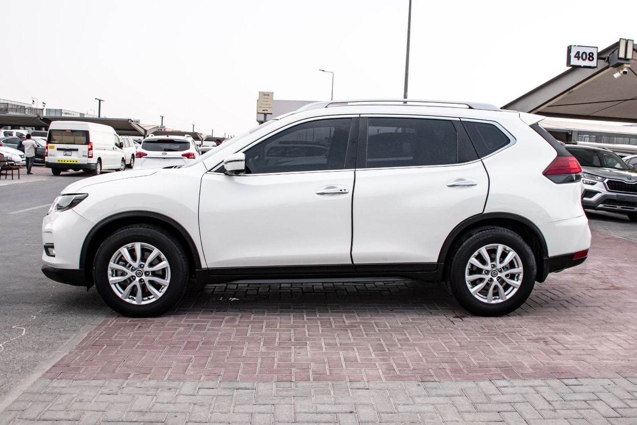 نيسان إكس تريل SV 4X4 GCC Specs - Original Paint Free Accident Excellent Condition Full option 360 camera
