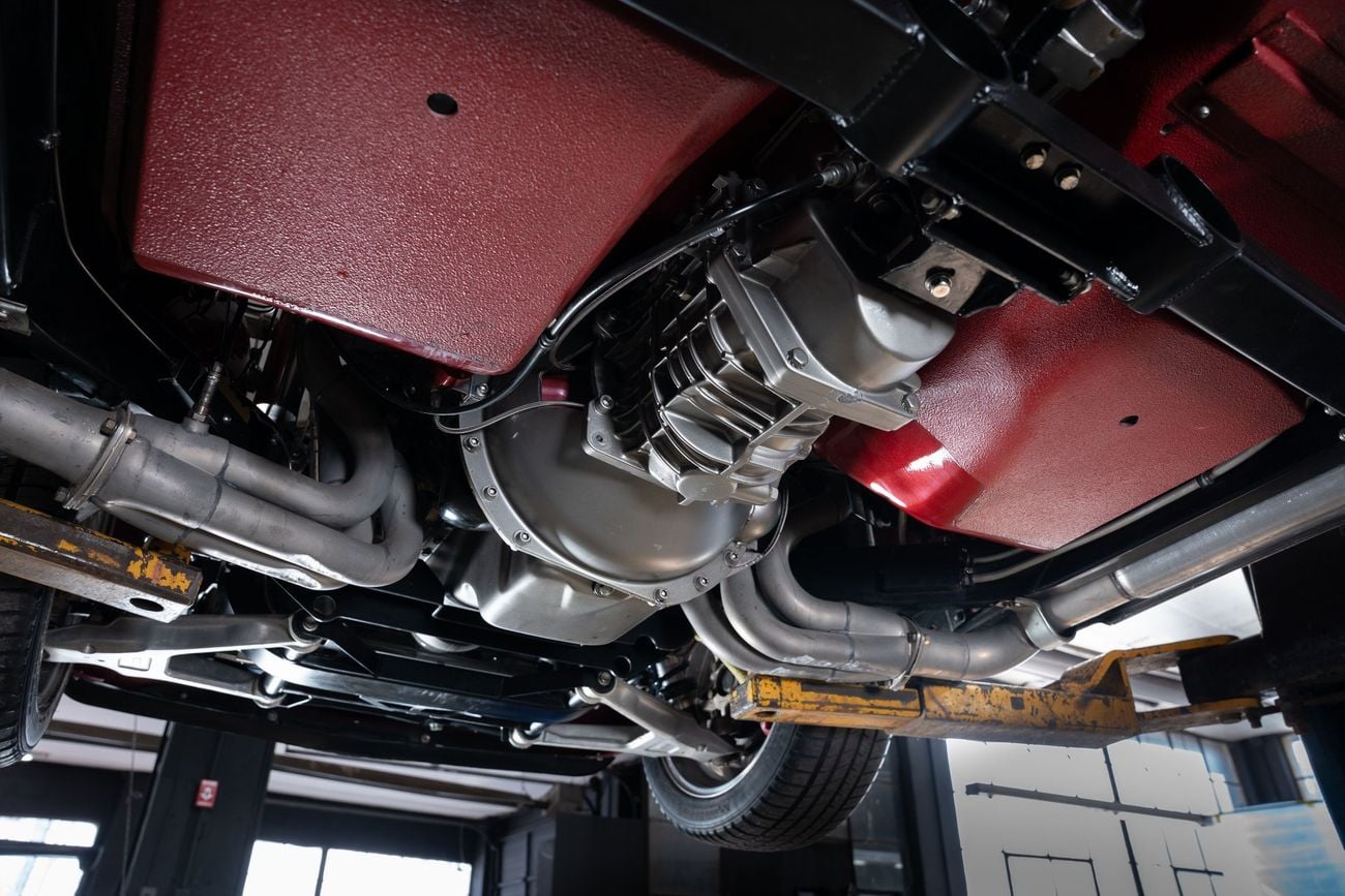 شيفروليه كورفت Stingray GM502 Hogan Intake 5 Speed Pro Touring Restomod