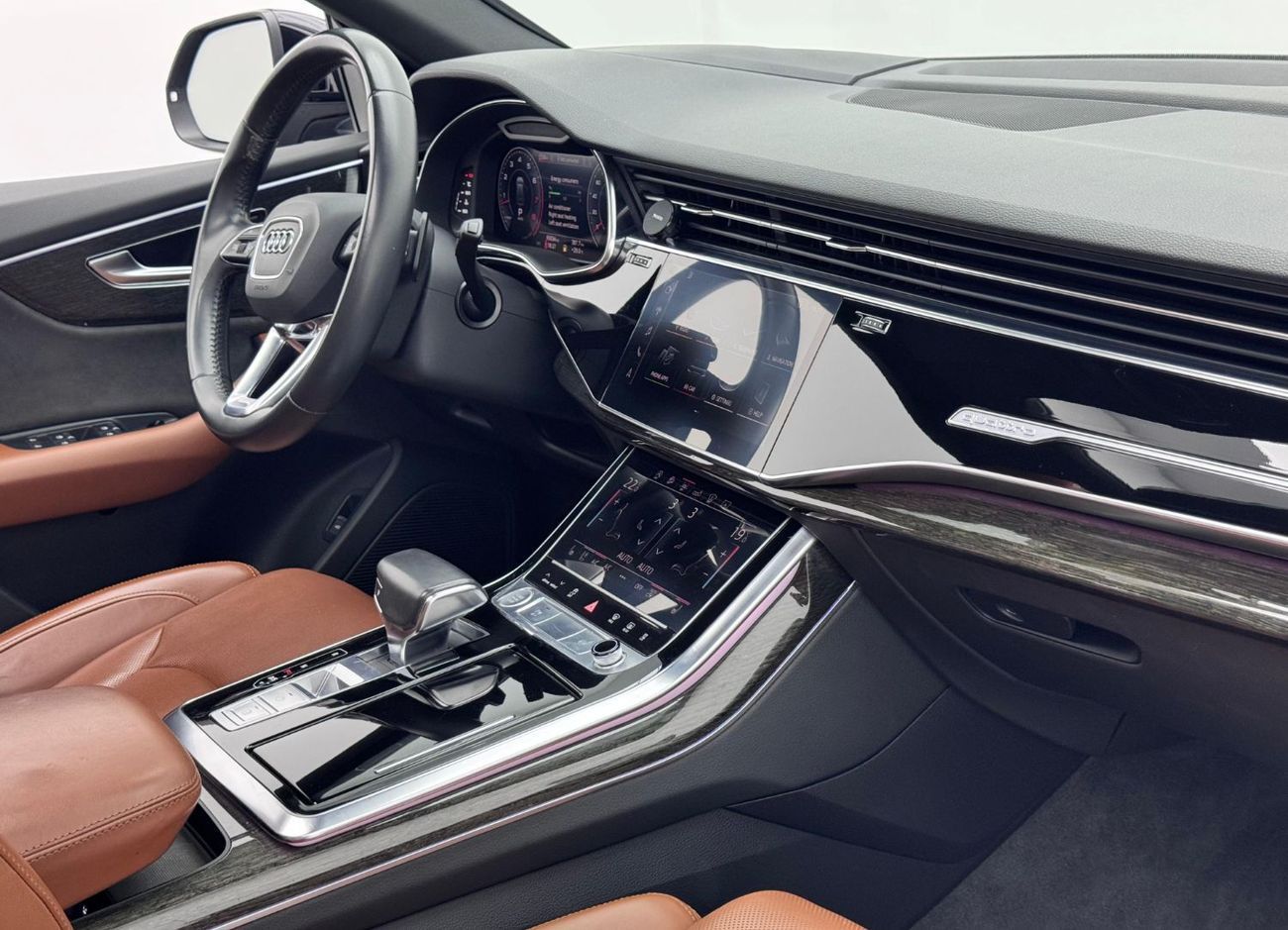 Audi Q8 55 TFSI quattro S-Line 3.0L (336 HP) 2019 Audi Q8 55TFSI Quattro S-line, Full Agency Service History