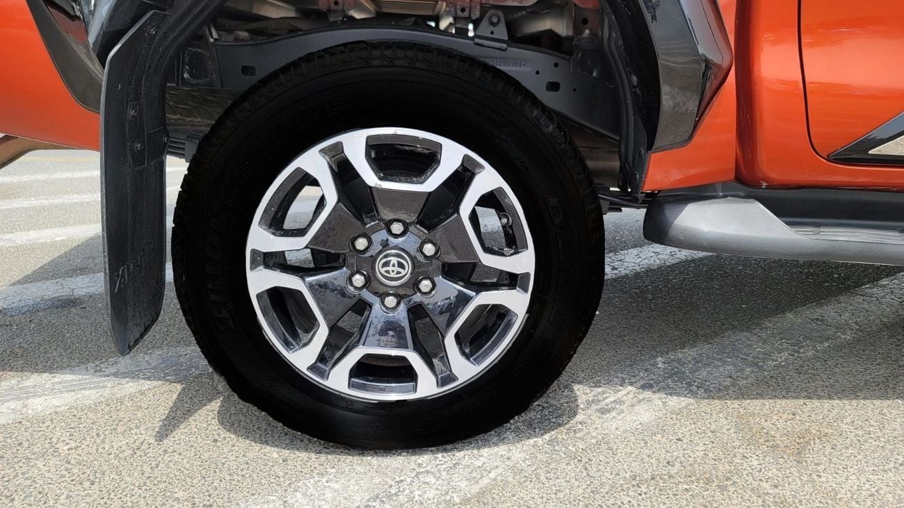 Toyota Hilux 4X4 (2.8L) DIESEL RIGHT HAND (RHD)