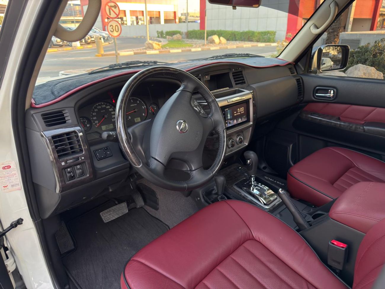 Nissan Patrol Super Safari GCC SPEC NEAT AND CLEAN UNDER WARRANTY