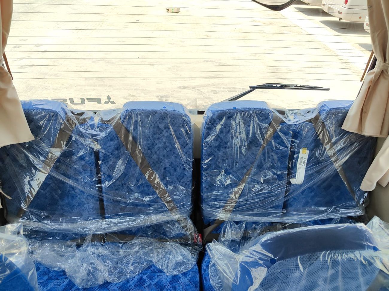 Mitsubishi Rosa 2024 Mitsubishi Rosa 26-Seater (3-Point Seatbelts) 4.9L 4-Cyl Turbo Diesel Euro-4 M/T RWD For Export