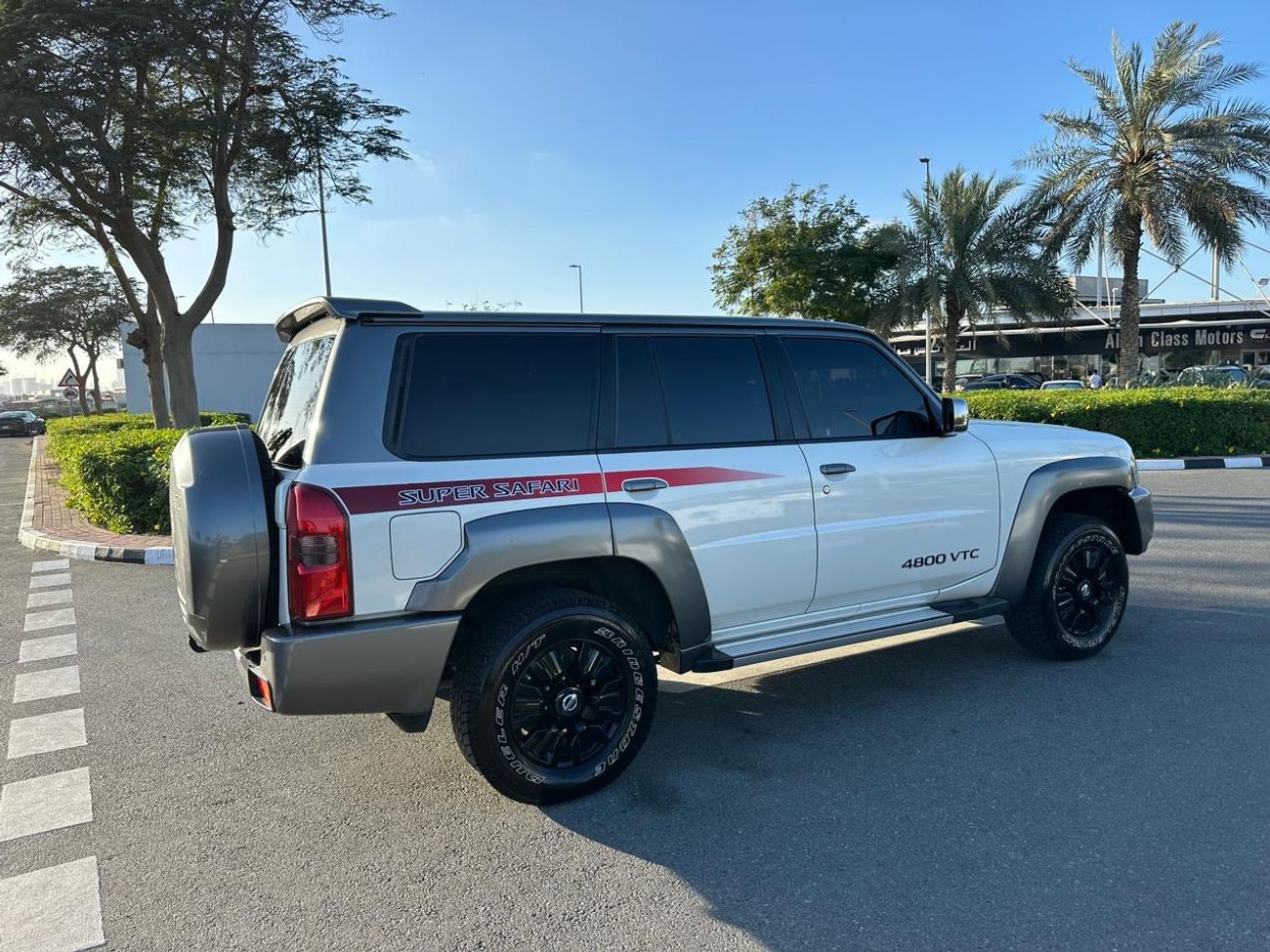 نيسان باترول سوبر سفاري 4800 VTC