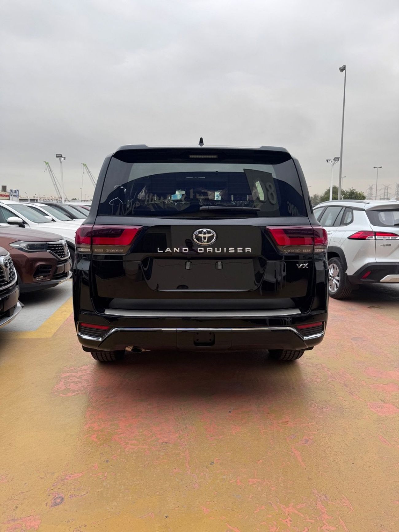 تويوتا لاند كروزر VXR