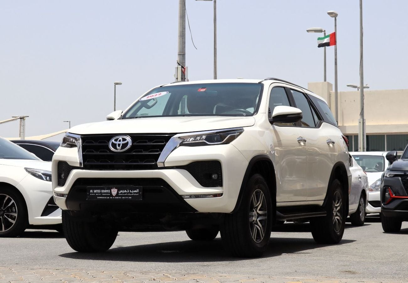 Toyota Fortuner GXR ACCIDENTS FREE - GCC- V6 - GXR - ORIGINAL PAINT - PERFECT CONDITION INSIDE OUT
