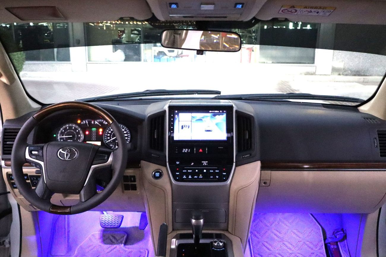 Toyota Land Cruiser GXR 4.0L (271 HP) 4WD