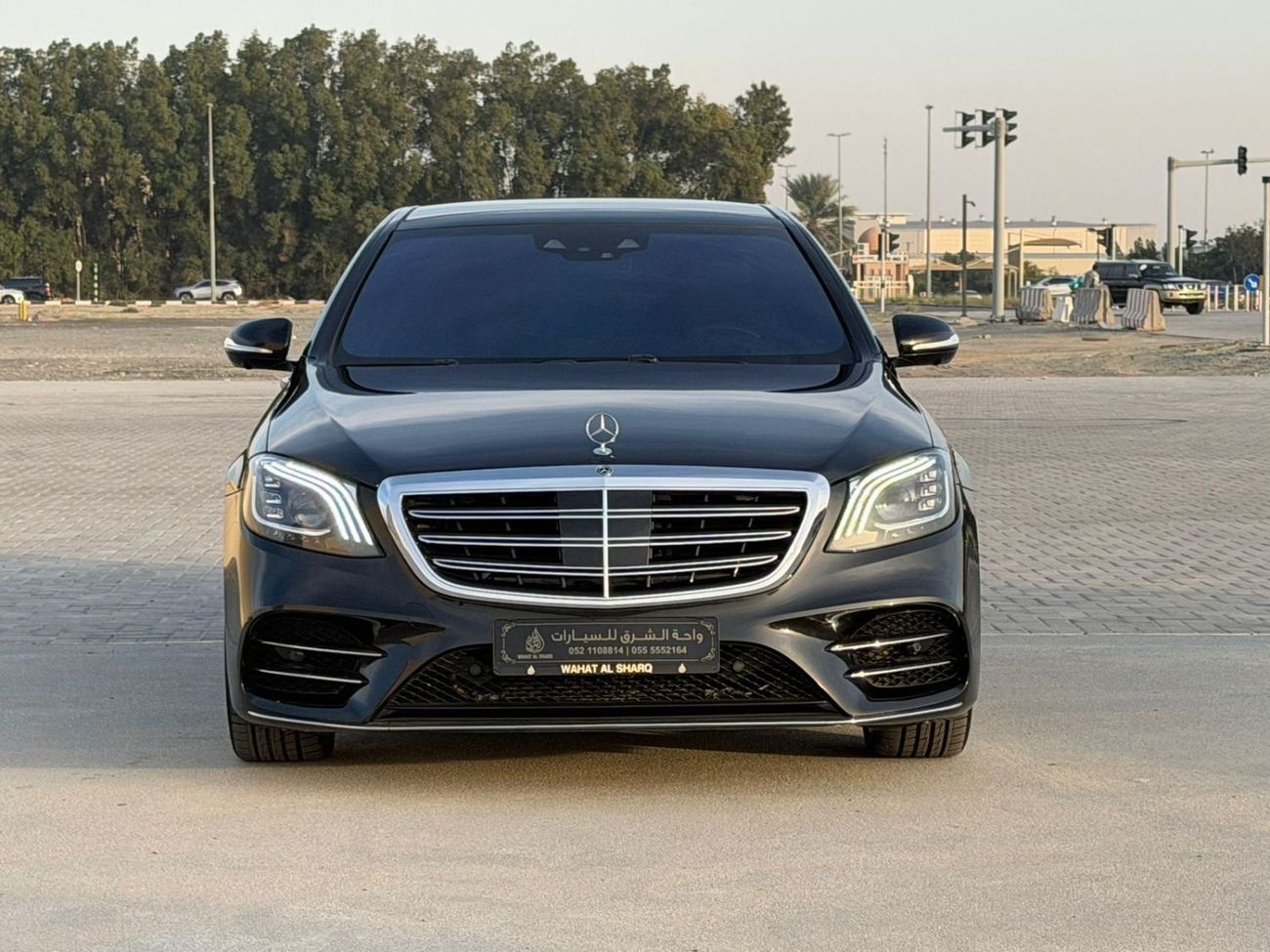 Mercedes-Benz S 560 Std 4.0L (469 HP)