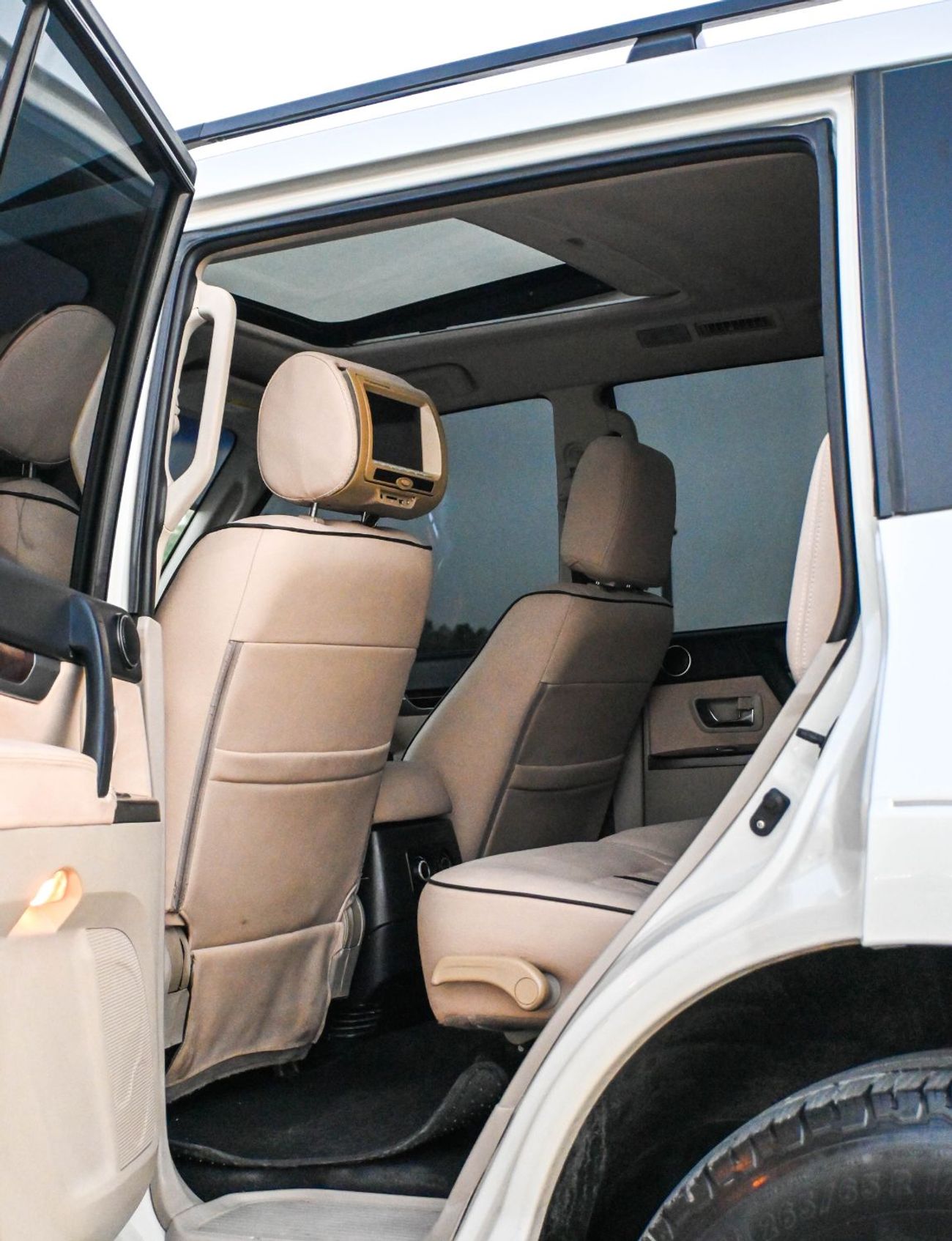 Mitsubishi Pajero MITSUBISHI PAJERO 2016 GLS Mid 3.0L (177 HP)GCC IN EXCELLENT CONDITION