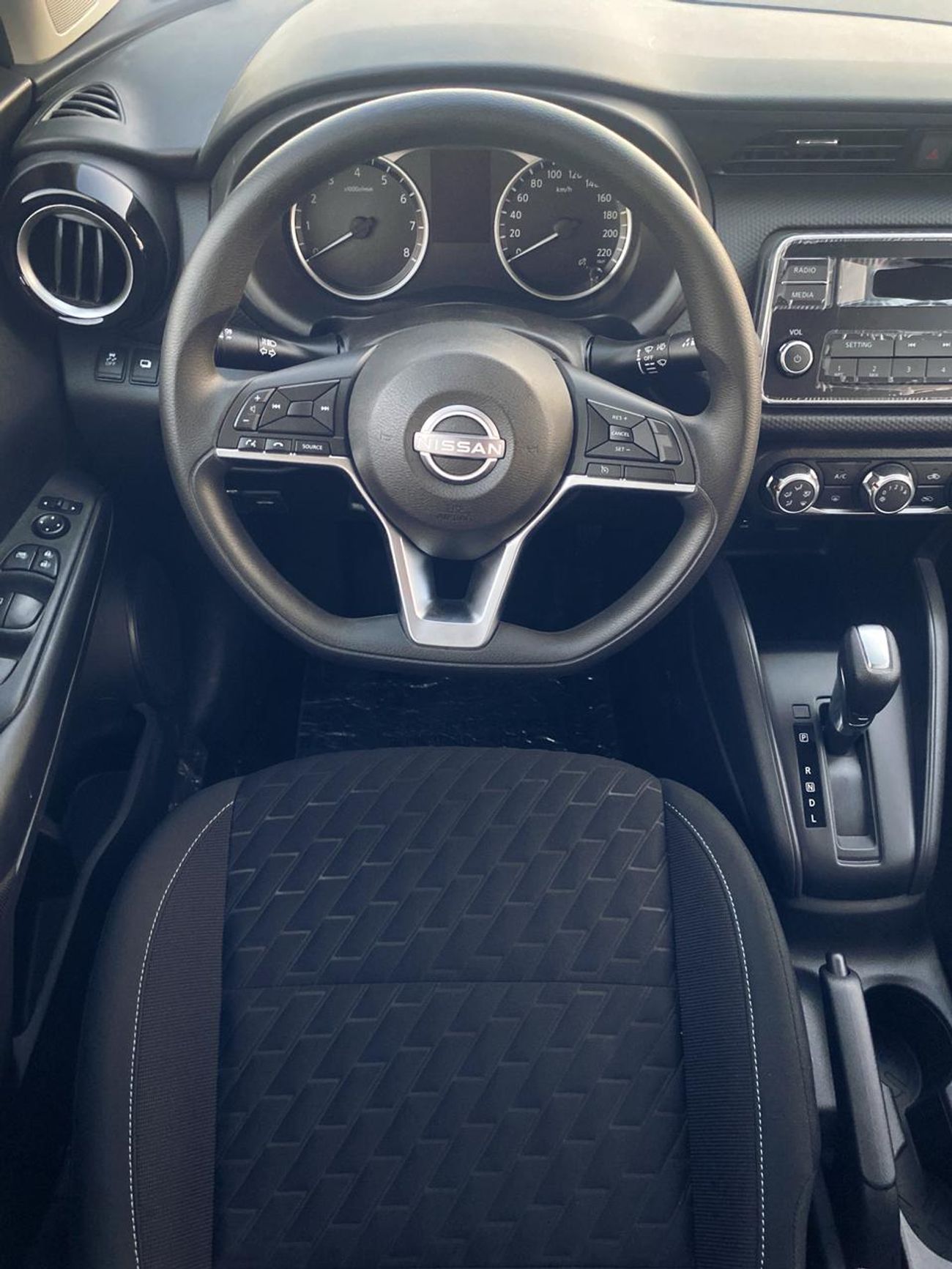 نيسان كيكس NISSAN KICKS 1.6L BASIC 2024 GCC SPECS