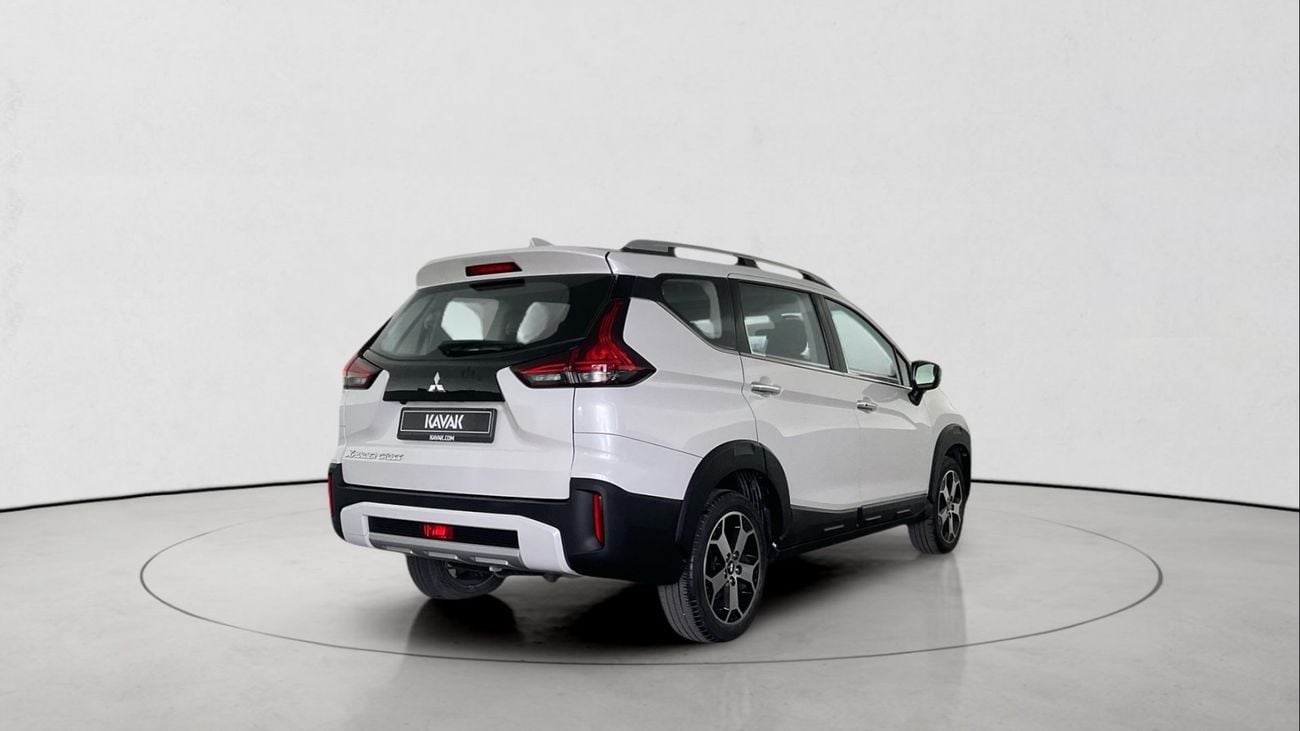 ميتسوبيشي إكسباندر كروس Premium | شامل الضمان | 0 ﺪﻔﻋﺓ ﺃﻮﻟﻯ