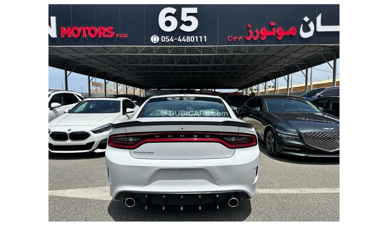 Dodge Charger 3.6L SXT (Base)