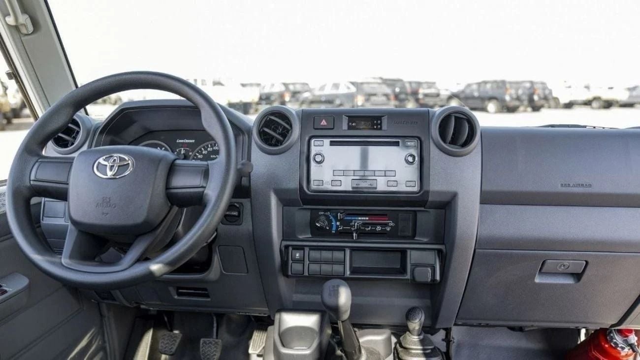 تويوتا لاند كروزر بيك آب Toyota Land Cruiser Pick Up 79 single cabin 4.2L diesel V6 MY2025