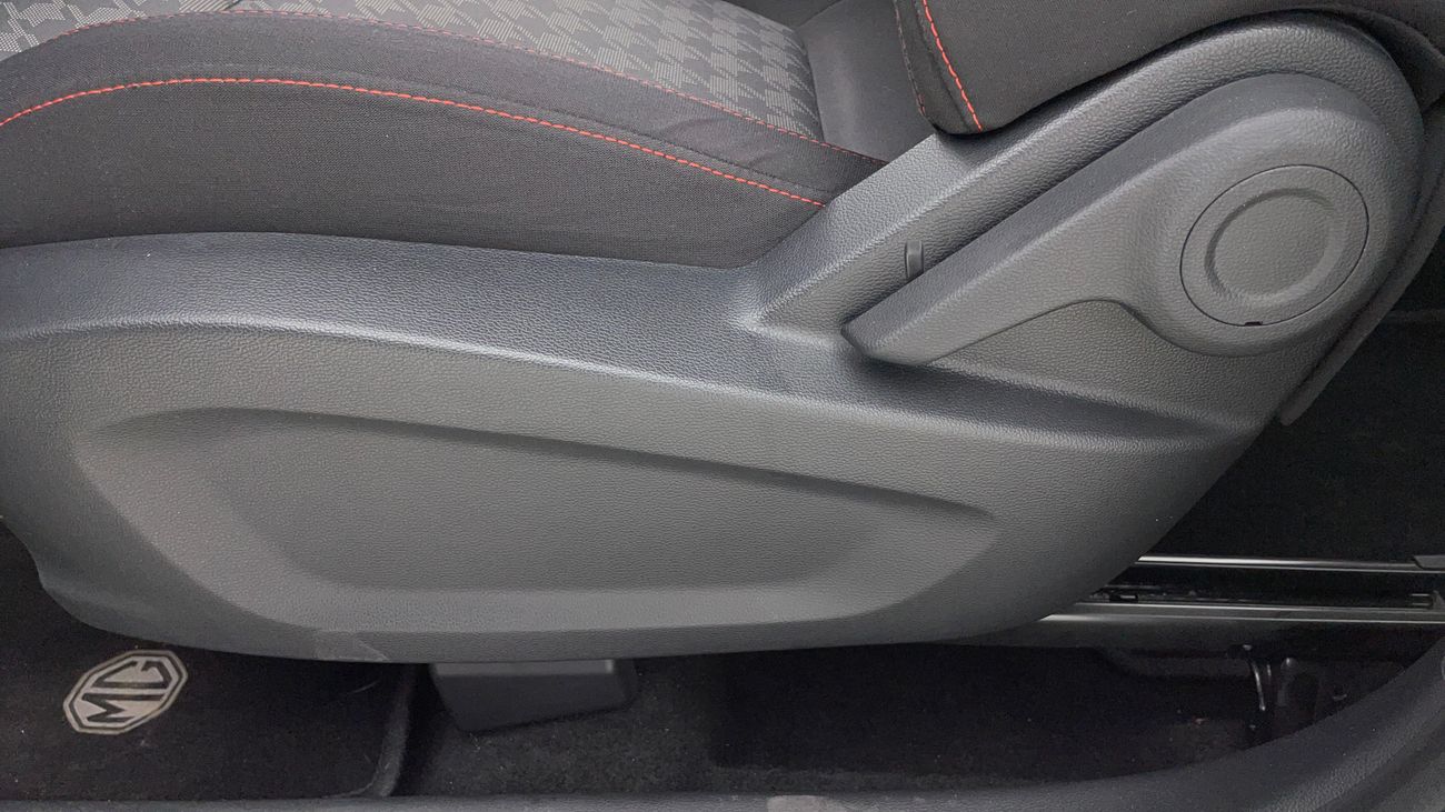 MG ZS STD 1.5 | Zero Down Payment | Free Home Test Drive