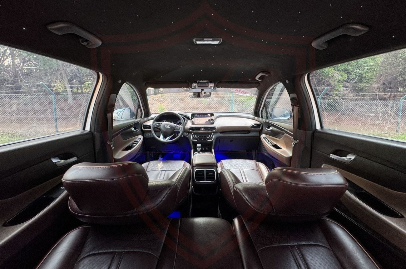 Hyundai Santa Fe Smart 2.4L Hyundai Santa Fe 2024 signature  , GCC , Accident-Free, in Excellent Condition — 1,260 AE