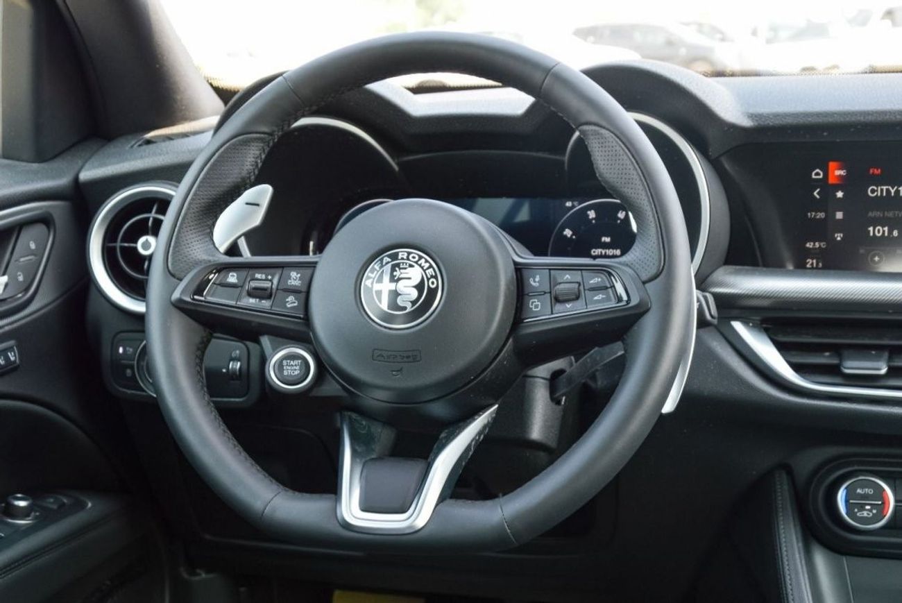 Alfa Romeo Stelvio ALFA ROMEO STELVIO VELOCE 2.0L AWD SUV 2023 | REAR CAMERA | PANORAMIC SUNROOF | PARKING SENSORS | WI