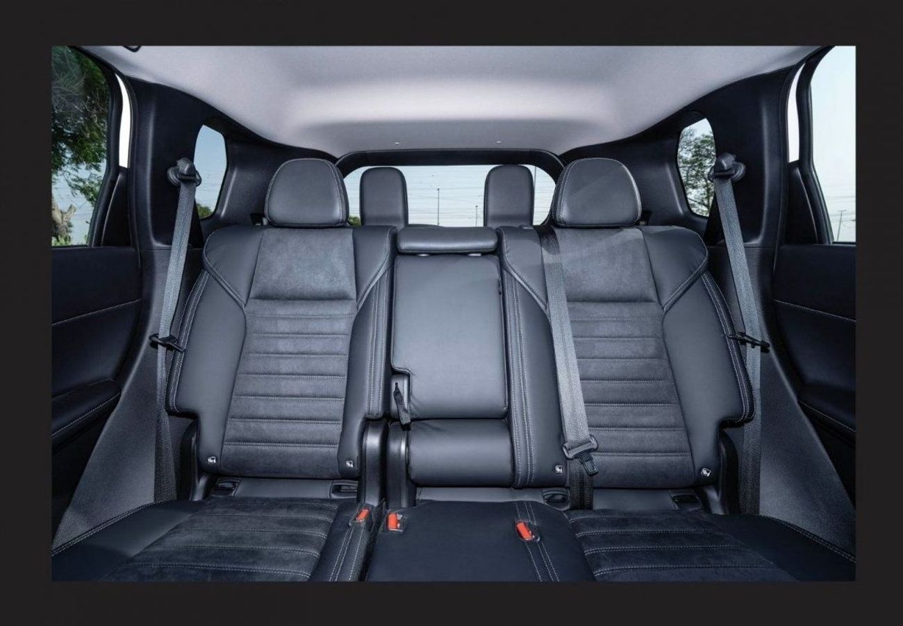 ميتسوبيشي آوتلاندر MITSUBISHI 2.5L Hi-LinePetrol Automatic Full