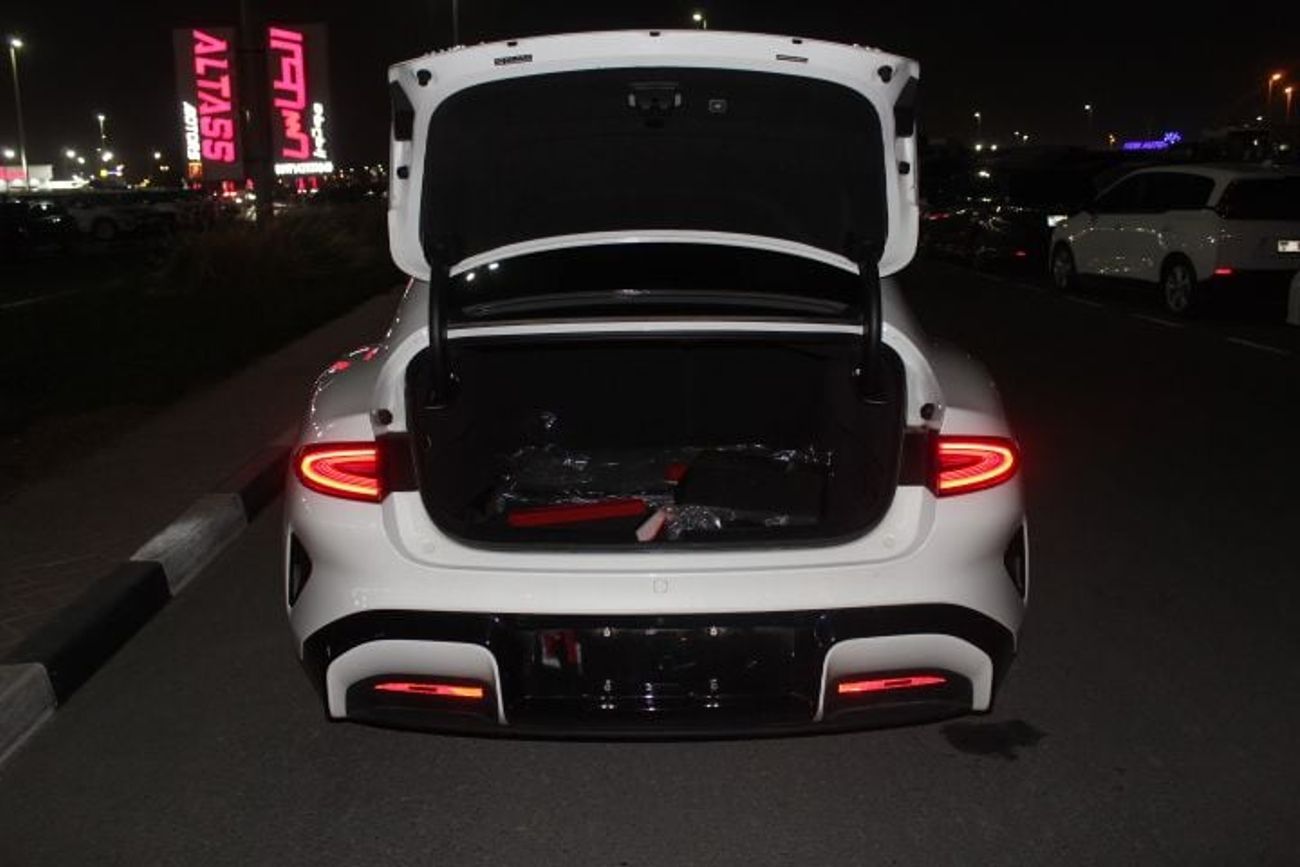 Xiaomi SU7 RWD