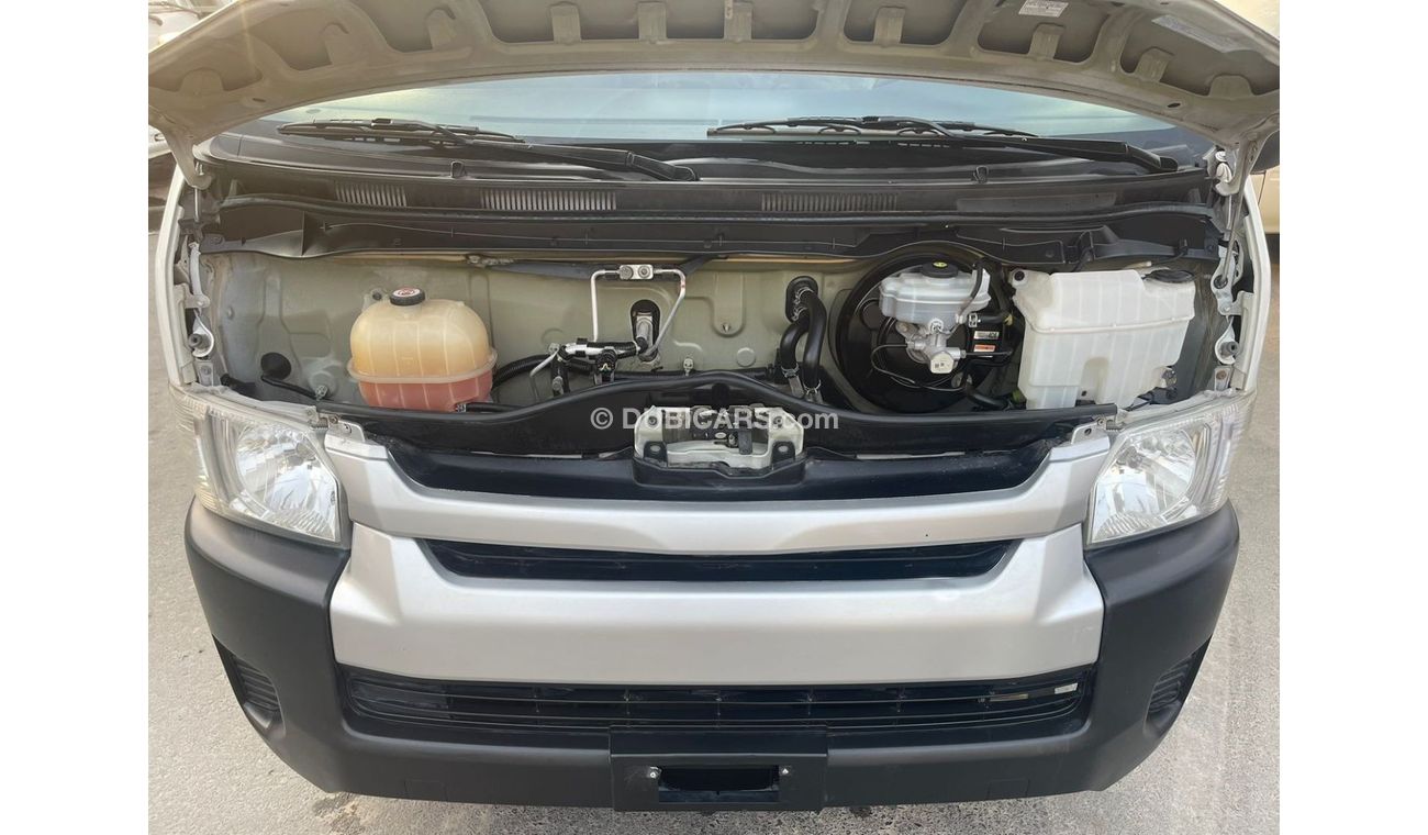 Toyota Hiace GL - High Roof LWB