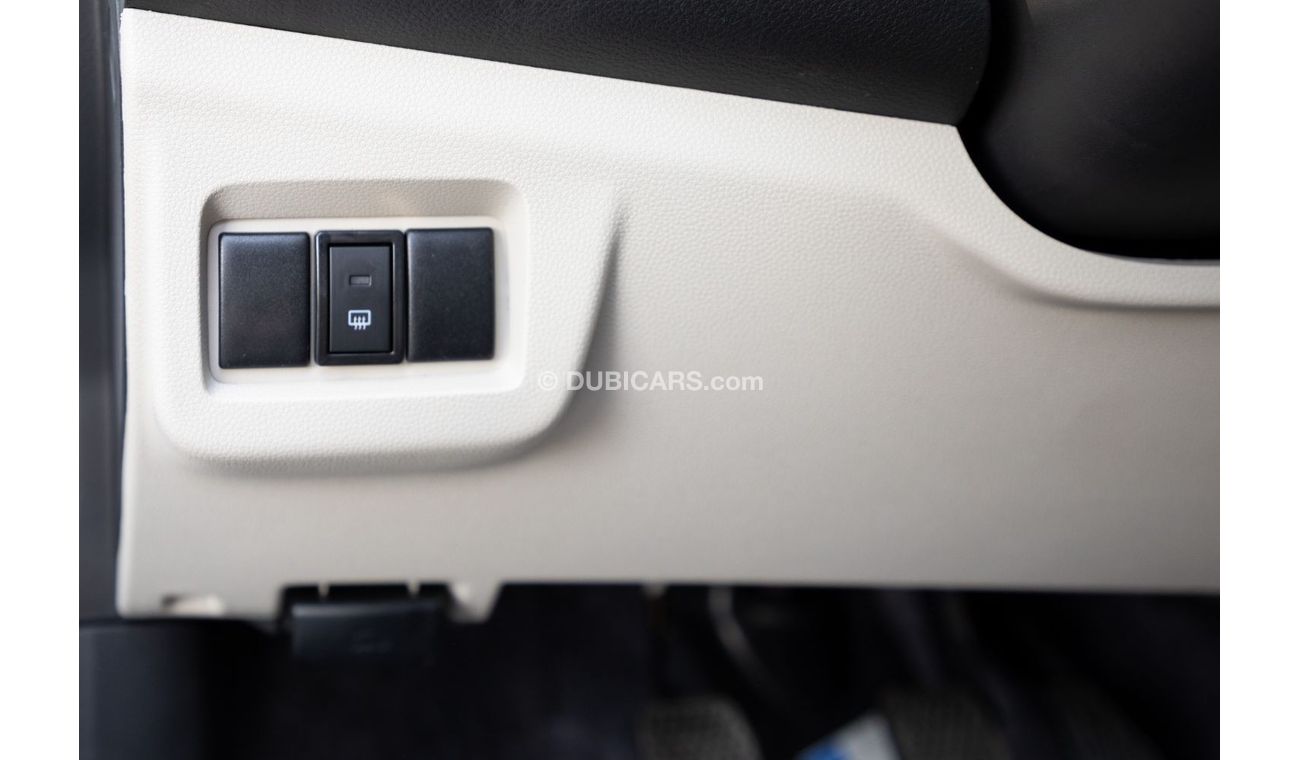 سوزوكي ألتو 2023 Suzuki Alto 800 GLX Hatchback Petrol Manual - Silver inside Black